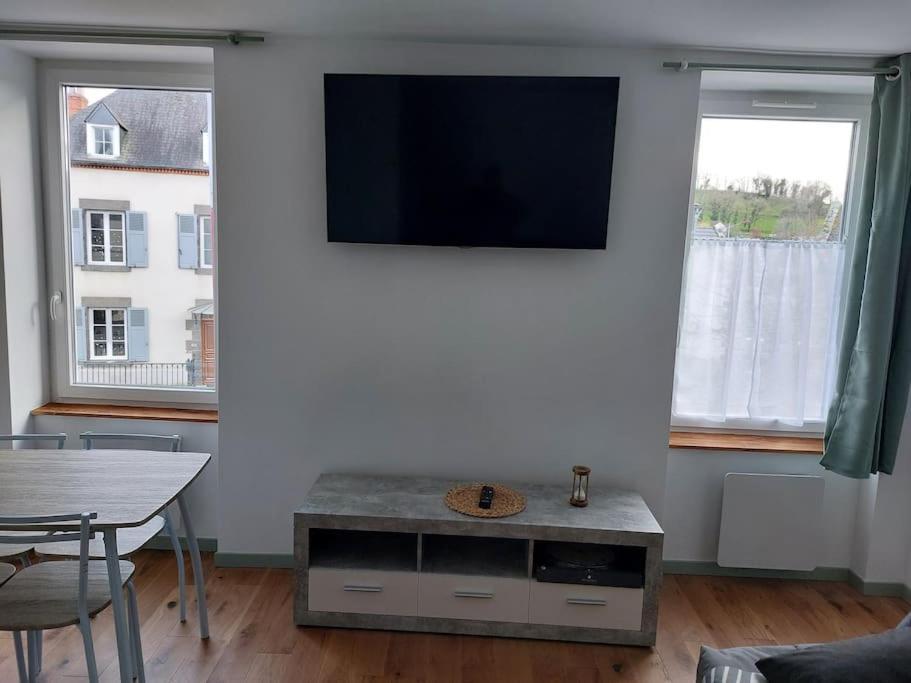 Refait A Neuf Clos Saint Genest Apartment