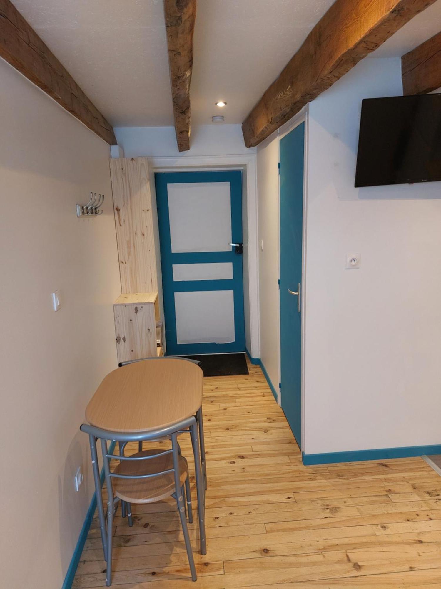 Apartment Refait A Neuf Clos Saint Genest